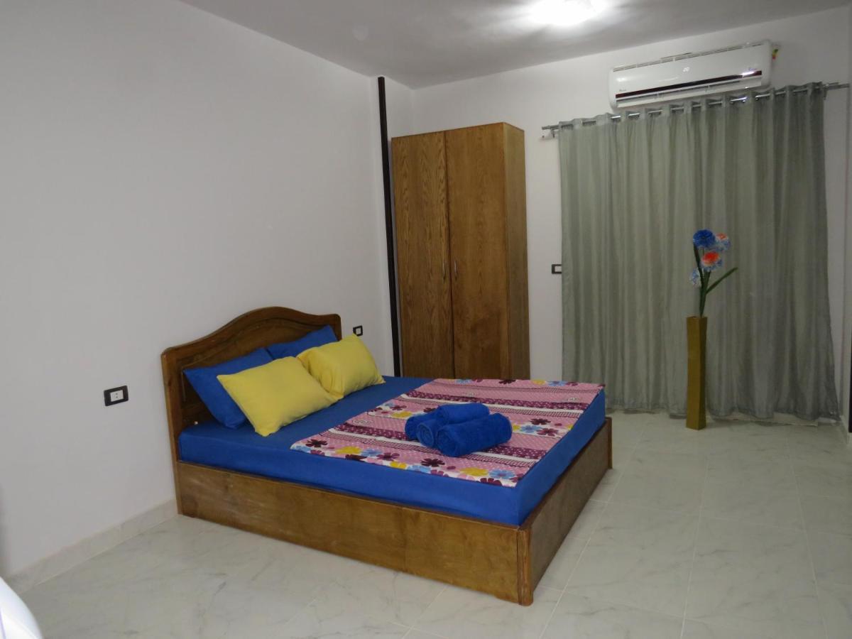 Apartment Taranto Near The Sea Redsealine 洪加達 外观 照片